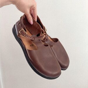 Aurora Shoe Co Leather T-Strap Shoes